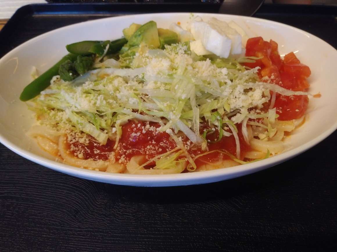 サラダうどん
