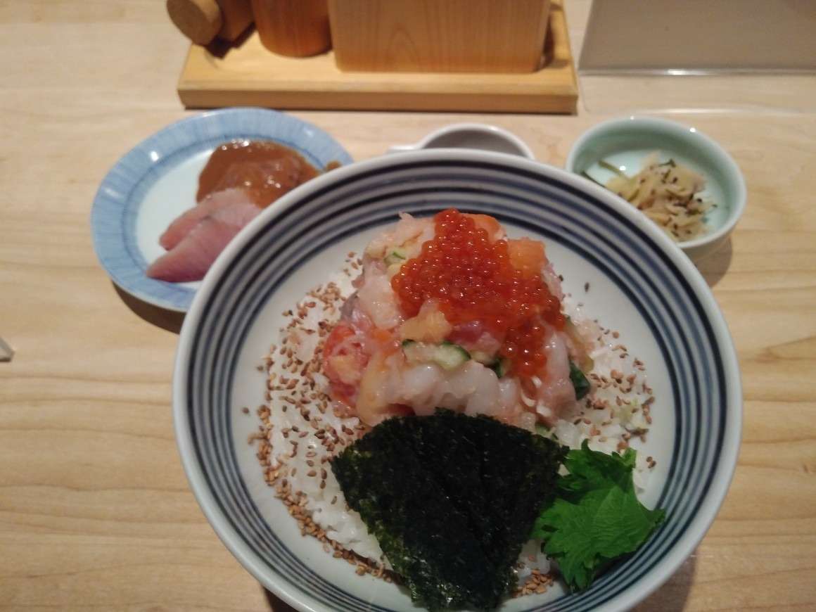 海鮮丼